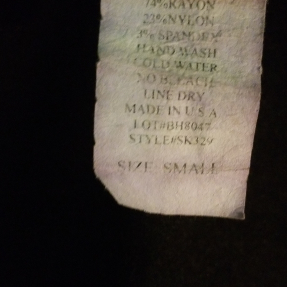 FLOP FASHION Gold Buckled Pencil Skirt - Picture 4 of 5